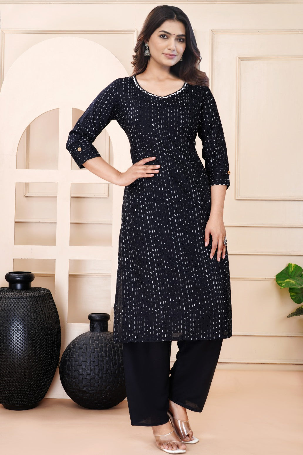 Office wear wardrobe with this classy kurti pant