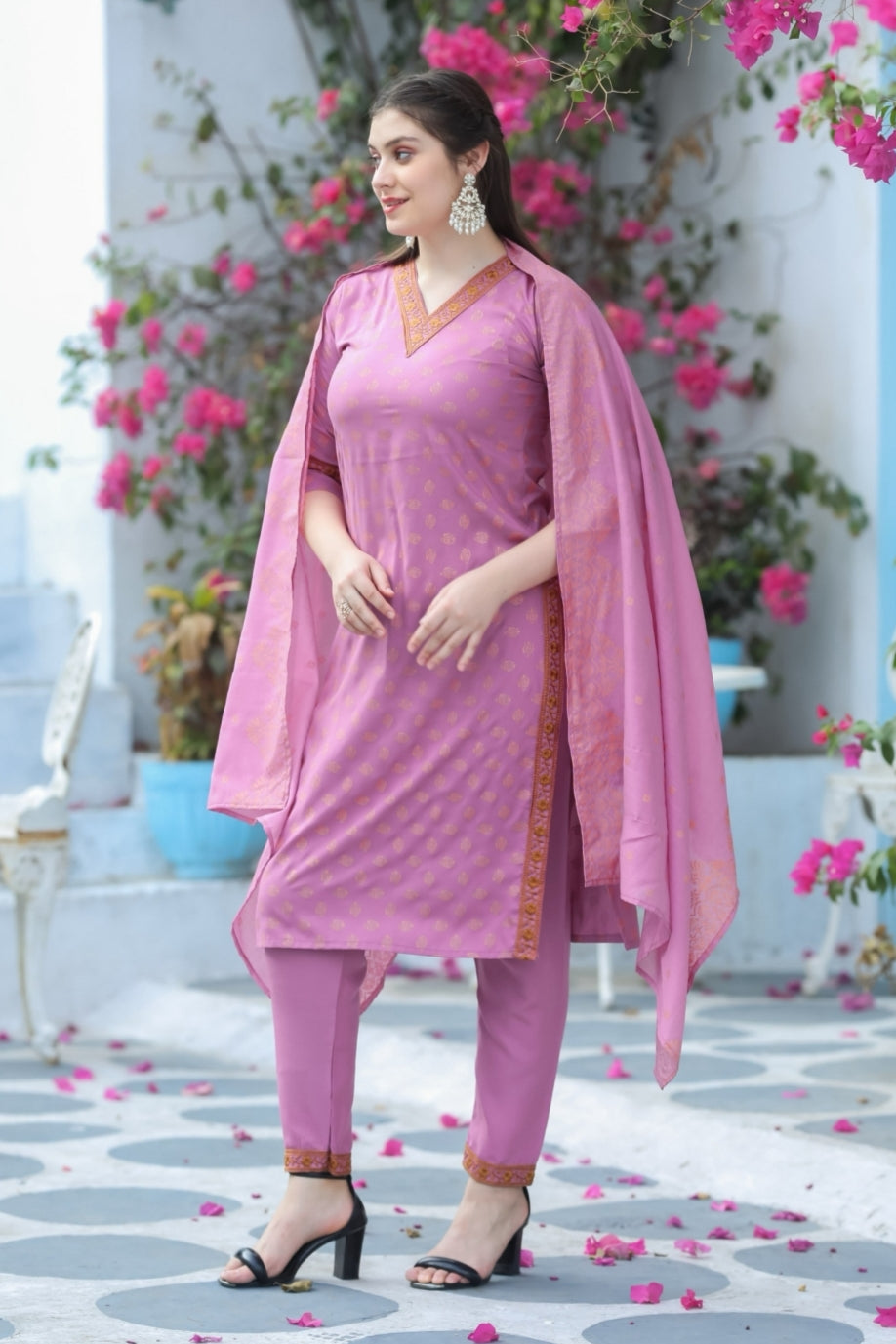 Stylish Pink Kurti With Bottom And Dupatta Set