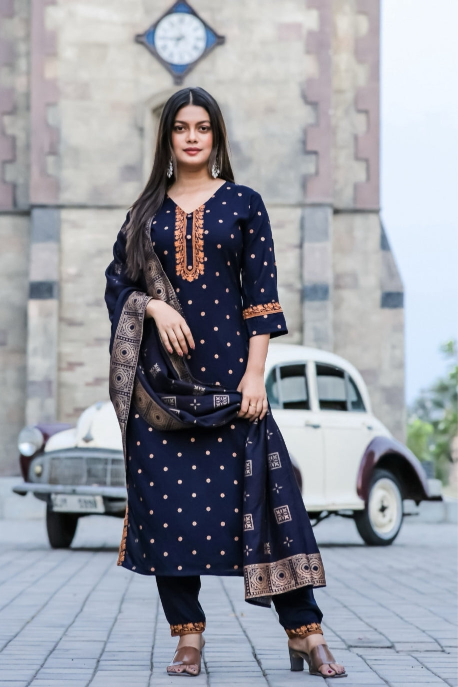 Stylish Sonkali Kurti Pant & Dupatta Set